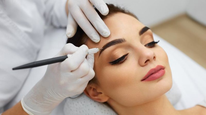 Maquillage permanent sourcils, lèvres et visage : à quel coût ?