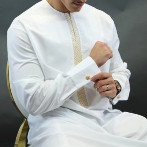Guide pour trouver un bon modèle de qamis homme long